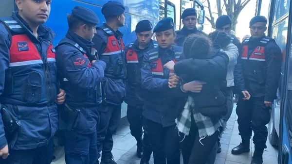 1703785350001.jpg Zonguldak’ta 14 yaşındaki iki kıza cinsel istismar davası sonuçlandı! 23 sanık hapse atıldı - 2
