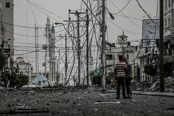 İsrail Gazze’deki Ulusal İslam Bankası’nı vurdu