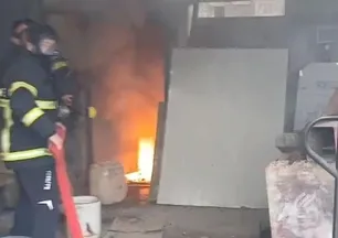 Hakkari'de demir atölyesinde korkunç patlama: 1 kişi yaralandı