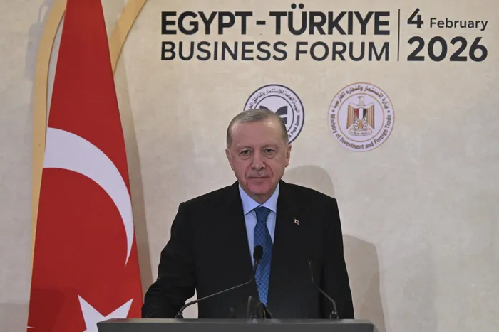 baskan-erdogan-acikladi-kahire-ile-ticaret-hedefi-15-milyar-dolar-turkiye-ve-misir-guclu-2-devlet-1770228566651.jpg Fotoğraf-AA