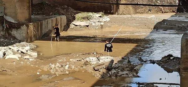 duzcede-sel-faciasinda-kaybolmustu-arama-calismalari-devam-ediyor-1656492180651.jpg Düzce’de sel faciasında kaybolmuştu! Arama çalışmaları devam ediyor - 3