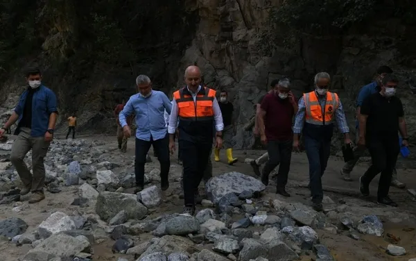 Ulaştırma ve Altyapı Bakanı Adil Karaismailoğlu: Biz devletimiz, milletimiz için varız - 3