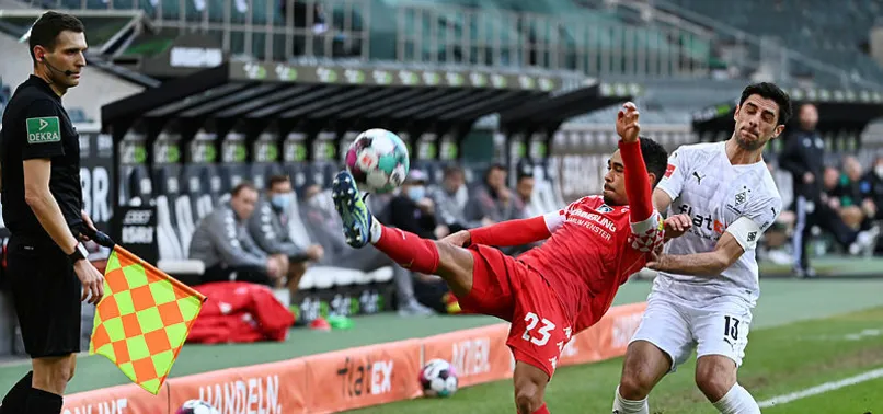 Bundesliga'da Borussia Mönchengladbach-Mainz 05: 1-2 (MAÇ SONUCU ÖZET)