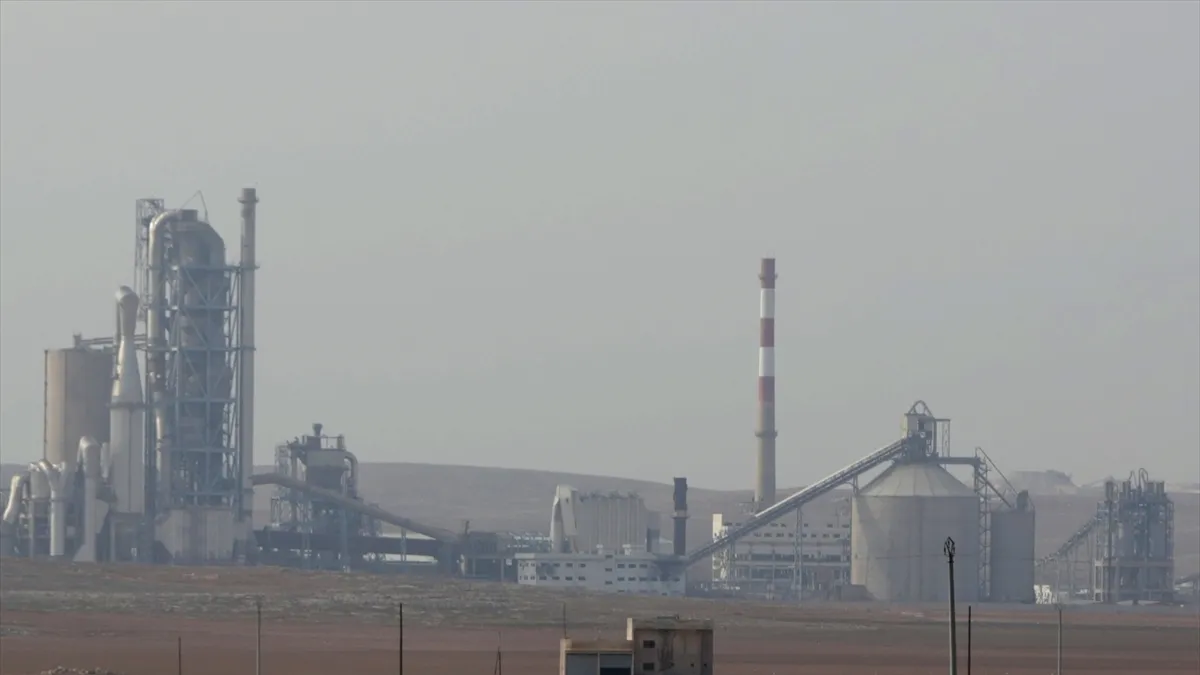 Kirli ittifakın merkezi Lafarge ele geçirildi! Terörün sözde ana karargahı çöktü I A Haber o çimento fabrikasını görüntüledi