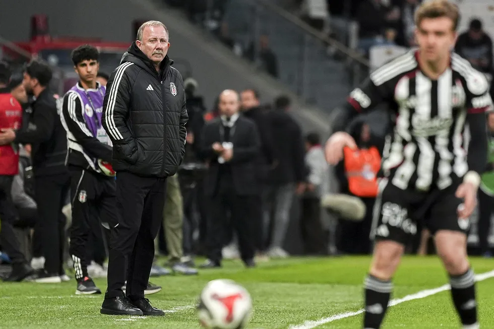 canli-besiktas-fatih-karagumruk-1777312345765.jpg FOTOĞRAF (AA)