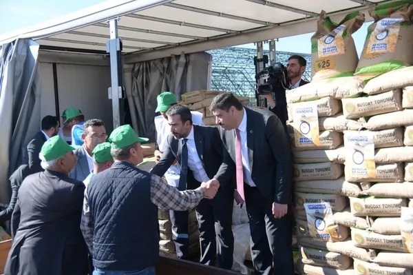 Aciz kalan Mansur Yavaş yardım bekleyen halkı AK Partili Belediye Başkanına yönlendirdi: Size Serhat Oğuz yardım edecek - 5