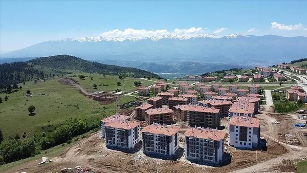 SON DAKİKA | Yarısı Bizden kampanyasında detaylar neler? Evler ne zaman teslim edilecek? Kira yardımı ve kredi faiz oranları...