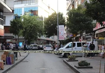 Silahlı saldırı dehşet! 3 kişi yaralandı
