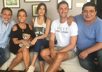 Evlenme teklifleri havada uçuşuyor