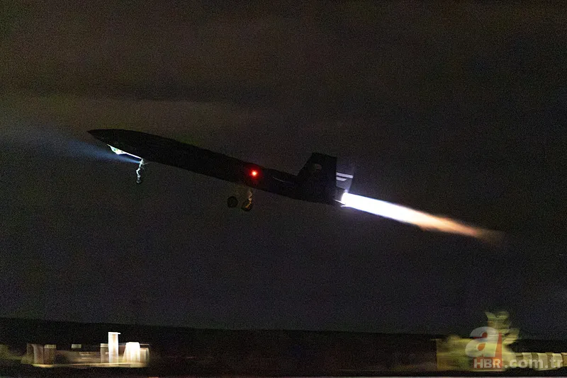 Gök Vatan’ın yerli muhafızı sahnede: Bayraktar KIZILELMA’dan milli donanımlarla gövde gösterisi 9