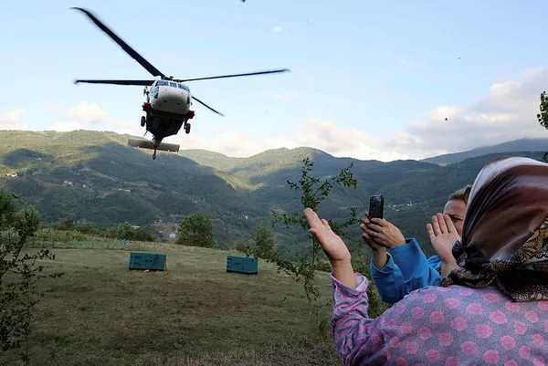 Son dakika: Enerji ve Tabii Kaynaklar Bakanlığı’ndan sel bölgeleri hakkında açıklama! Elektrik verildi