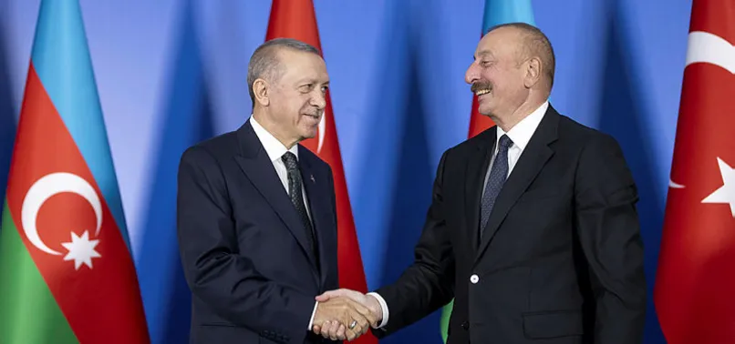 Başkan Erdoğan, Azerbaycan'daki temaslarının ardından yurda döndü