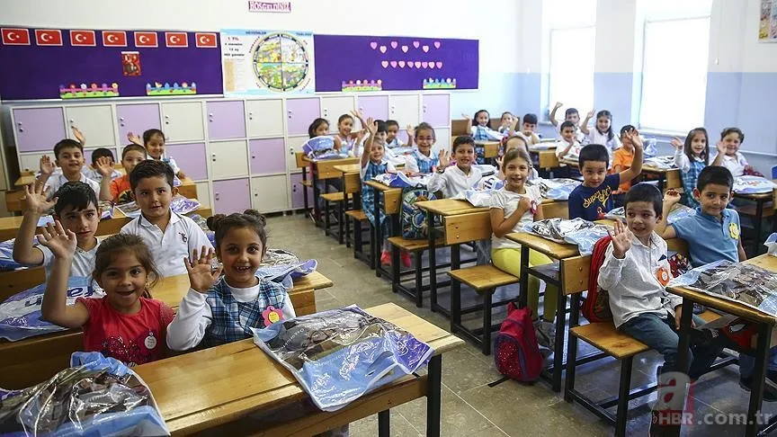 MEB son dakika açıklaması: 15 Şubat'ta okullar açılıyor mu? Hangi sınıflar okula gidecek? Yüz yüze eğitim... 4