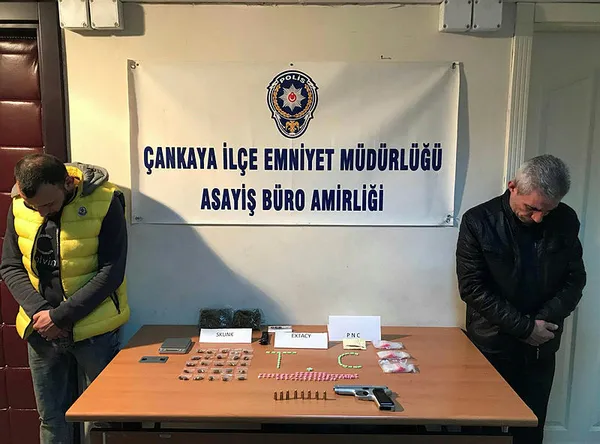 Uyuşturucu satıcılarına ağır darbe - 1