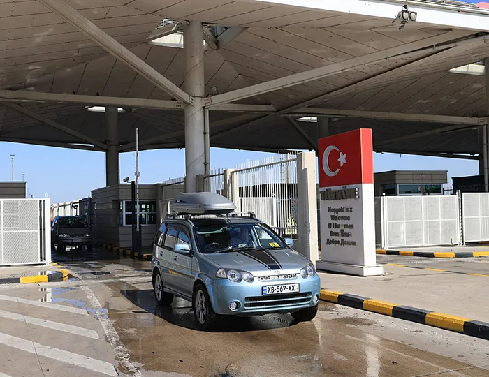 Gurbetçinin vatan sevinci sınırda başlıyor - 4