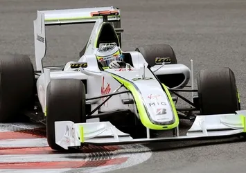 Jenson Button son yarışına çıkıyor