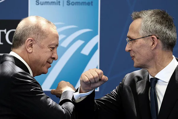 nato-genel-sekreteri-jens-stoltenbergden-turkiyeye-ovgu-1667921722524.jpg NATO Genel Sekreteri Jens Stoltenberg'den Türkiye'ye övgü: Takdir ediyoruz - 4