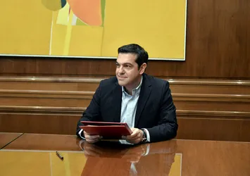 Komşu dökülüyor
