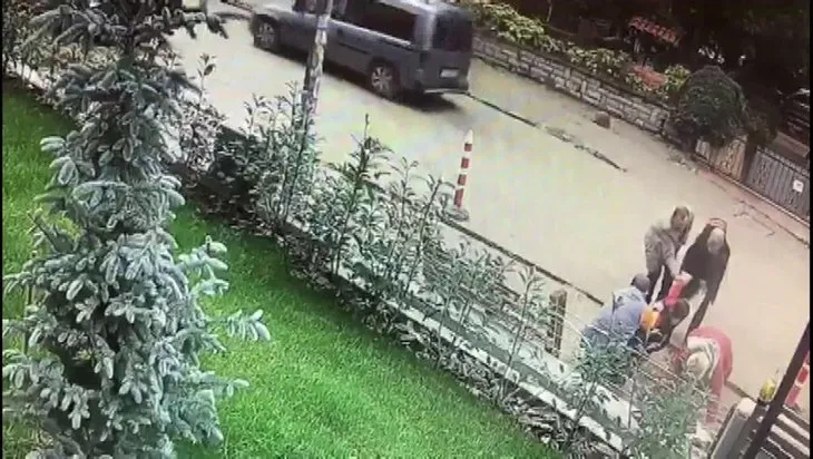 Kadıköy’de garip olay! Bir anda betona gömüldüler...