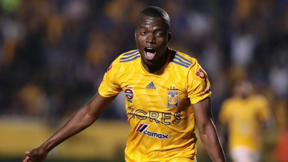 Galatasaray'dan Enner Valencia harekatı! Golcü oyuncu için düğmeye basıldı