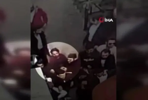 1670414440750.jpeg İYİ Parti’de kadına şiddet! İstanbul İl Başkanlığında Melek Güney’e tekme tokat saldırı - 3