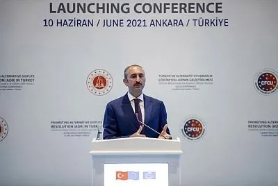 Son dakika: Adalet Bakanı Abdülhamit Gül resmen duyurdu: O meslek için hukuk mezunu olma şartı geliyor - 3