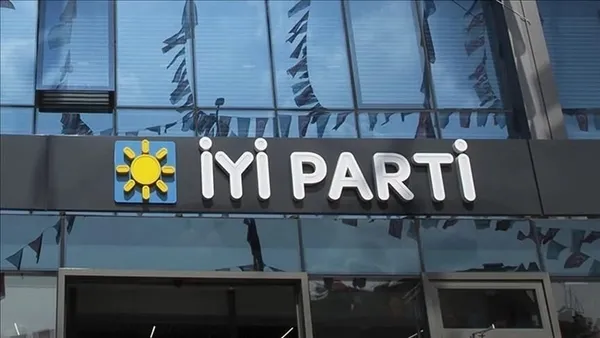 kriz-hatti-ipli-bilge-yilmaz-meral-akseneri-istifaya-davet-edip-gorevini-birakti-1711913833882.jpeg CHP'li İmamoğlu'ndan İYİ Parti'ye yeni operasyon! Akşener'i egale etmeye çalışıp rüşvet aracısına paylaşım yaptırdı | "Akşener Kurultay'a gidip aday olmayacak" yalanı patladı - 6