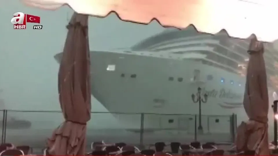 İtalya’da faciayı gemi kaptanı önledi |Video