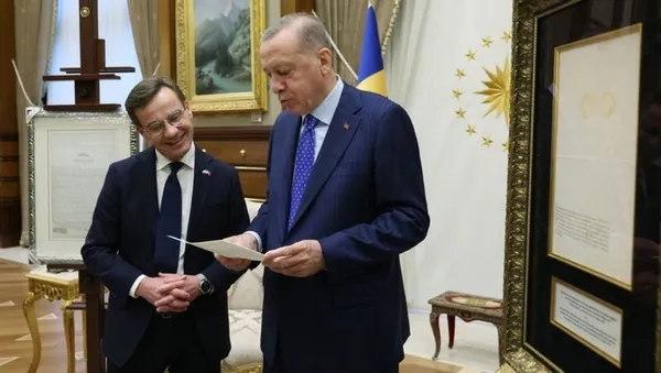 isvecten-pkkya-yonelik-itiraf-sonrasi-hamle-daha-sert-onlemlerle-islerini-zorlastiracagiz-1678228908731.jpg İsveç'ten PKK'ya yönelik itiraf sonrası hamle: Daha sert önlemlerle işlerini zorlaştıracağız - 3