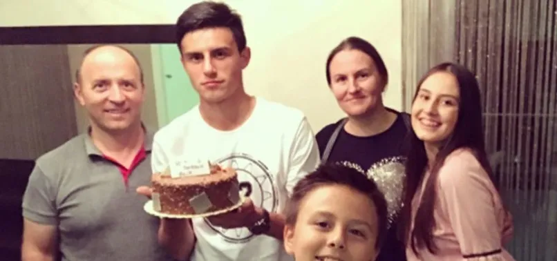 Fenebahçeli Eljif Elmas 18. yaşını kutladı