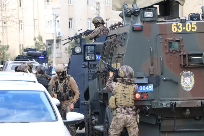 Son dakika: Komiser Yardımcısı Abdullah Yasir Binici ile polis memuru Cemal Bozkurt’u şehit eden Mehmet Aslan ölü ele geçirildi