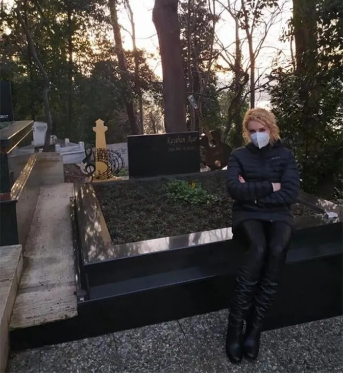 Kayahan ve İpek Açar'ın kızı Aslı Gönül 22 oldu - 5