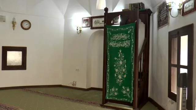 Kütahya'daki 600 yıllık tarihi mescit tekrar ibadete açıldı - 3