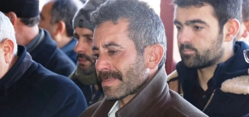 Depremde ölen anne ve oğlu defnedildi