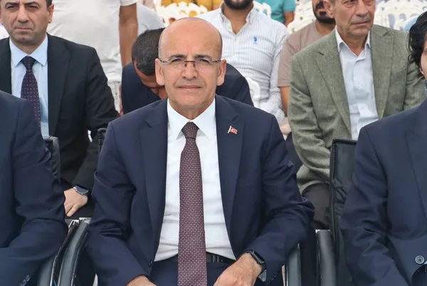 Hazine ve Maliye Bakanı Mehmet Şimşek duyurdu: Enflasyon tek haneye düşecek!