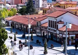 Çorum’un tarihi çehresi değişti! Dikiciler Arastası yeniden hayat buldu