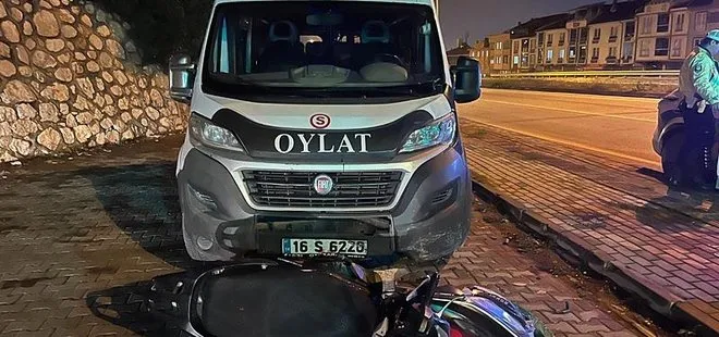 Bursa'da kaza! Servis minibüsü ile motosiklet kafa kafaya çarpıştı