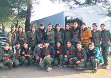 Teröristin cebinden çıkan fotoğraf her şeyi gözler önüne serdi