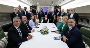 Başkan Erdoğan ABD dönüşü uçakta konuştu!
