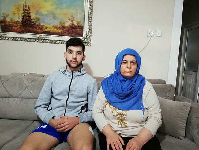 İstanbul’un göbeğinde bıçaklı dehşet kamerada! Selam verip kabusu yaşattı - 4