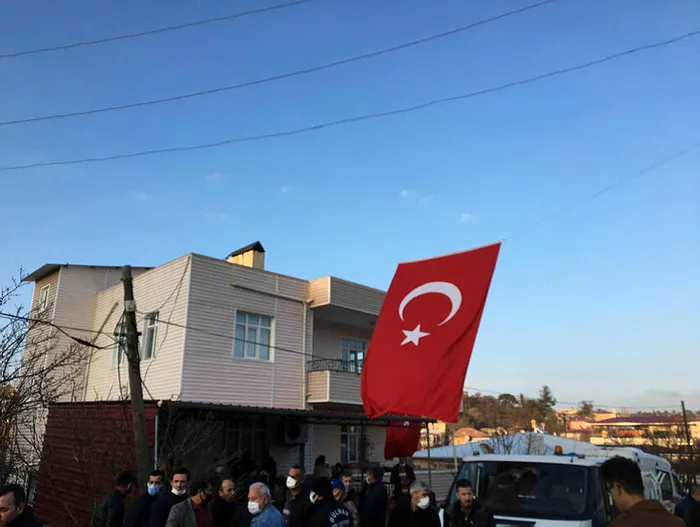 Son dakika: Akçakale Şanlıurfa hudut hattında 3 Mehmetçik şehit oldu