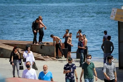 Son dakika: Koronavirüs Bilim Kurulu Üyesinden canlı yayında flaş açıklama: Dışarıda korona festivali var gibi
