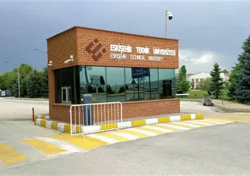 Eskişehir'de üniversitede koronavirüs paniği! 20 personele test yapıldı