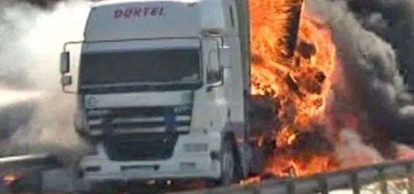 TEM'de TIR yangını! Trafik yoğunluğu oluştu