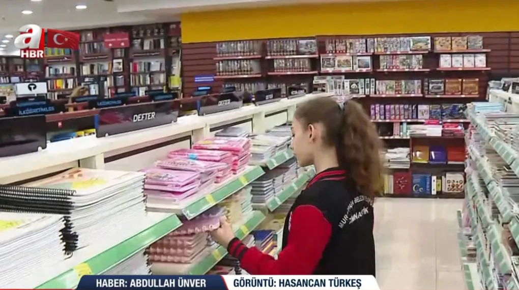 Kırtasiyelerde okul yoğunluğu: Öğrenciler için alışveriş devam ediyor