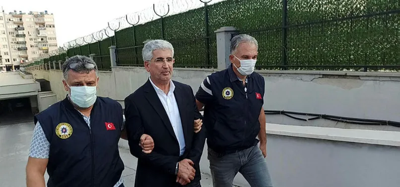 PKK'dan tutuklanan CHP'li belediye yöneticilerinden Bedrettin Gündeş'in gazetecileri fonladığı ortaya çıktı! Belediyenin parası teröre aktı