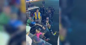 Suudi taraftar çıldırdı futbolcuya saldırdı