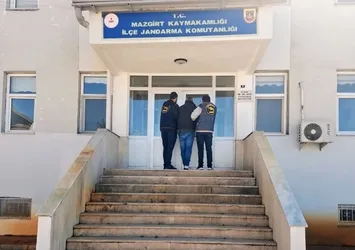 Hapis cezası bulunan 2 hükümlü operasyonla yakalandı