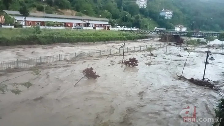 Kırmızı kodlu alarm: 6 ilde teyakkuz! AFAD alınan tedbirleri paylaştı