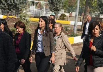 HDP milletvekili PKK'lı teröristin cenazesinde